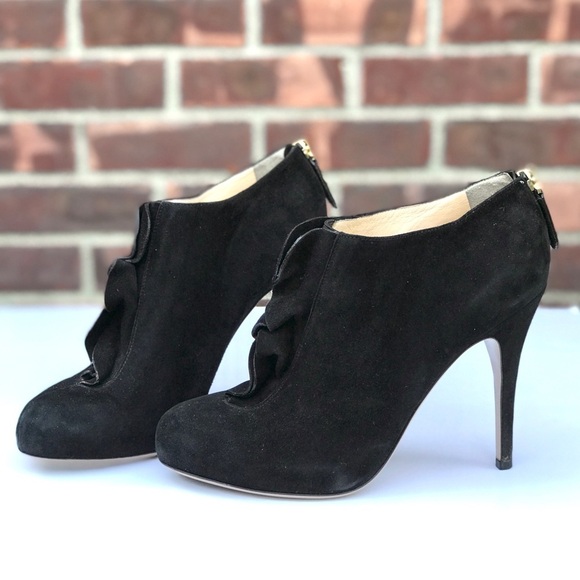 VALENTINO GARAVANI Suede Ruffle Ankle Booties Black Suede Heels SIZE 39 EU - Picture 5 of 16
